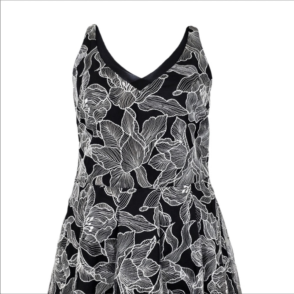 Loft dress Worn once - Picture 2 of 4